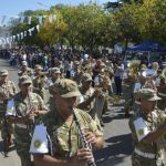 Desfile por 2 de abril en Moreno