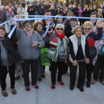 Nuevos pavimentos en Muñiz : Jaime Méndez y los vecinos