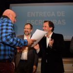 Sujarchuk entregó nuevas escrituras a familias de Escobar