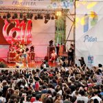 Miles de jóvenes festejaron la primavera en Pilar