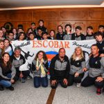Sujarchuk junto a los deportistas de Escobar en los Juegos Bonaerenses 2018