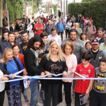 Vecinos junto a Jaime Méndez en inauguración de asfaltos en San Miguel