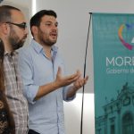 Entrega de certificados a estudiantes de Moreno