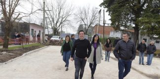 Nardini visitó una nueva obra de pavimentación en Tortuguitas