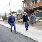 Julio Zamora recorrió los asfaltos del barrio Las Tunas