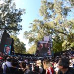 Kicillof y CFK cerraron la campaña provincial ante una multitud en el bosque platense