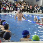 José Meolans y Eduardo Otero dieron una clínica de natación en el Polideportivo de Los Polvorines