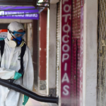 Fumigación en diferentes barrios de Pilar por coronavirus
