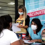 Achával y Kreplak, juntos en una nueva jornada de vacunación a docentes de Pilar
