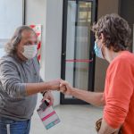 Juan Andreotti visitó el vacunatorio contra COVID-19 que se preparó en el Centro Universitario Municipal