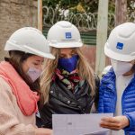 MALENA GALMARINI Y MAYRA MENDOZA RECORRIERON LA OBRA DE AGUA POTABLE EN EL BARRIO AZUL