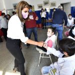 Salud visual: Julio y Gisela Zamora entregaron anteojos a 264 estudiantes de Tigre