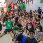Papá Noel entregó regalos a los chicos de los Apoyos Escolares Municipales de San Fernando