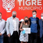 Zamora y Jorge Ferraresi entregaron créditos Casa Propia a familias de Tigre