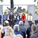 Noe Correa, estuvo presente en el acto de entrega de 252 escrituras a familias de Malvinas Argentinas