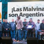 San Fernando homenajeó a los Héroes de Malvinas con un show de Víctor Heredia