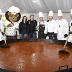 La espaguetada más grande del mundo se realizó en Malvinas Argentinas