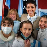 Mayra con alumnos y alumnas de Quilmes: «Hoy están asumiendo un compromiso con nuestra patria»
