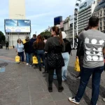 Comenzaron las primeras visitas de vecinos al mirador del Obelisco