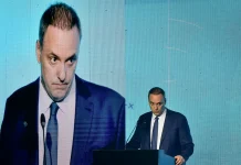 El juez pidió levantar el secreto bancario de Adorni y citó a declarar a otros cinco testigos